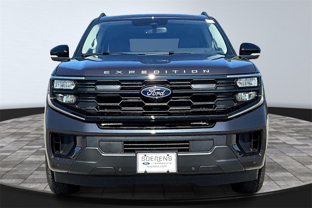 New 2025 Ford Expedition Max Active image 3