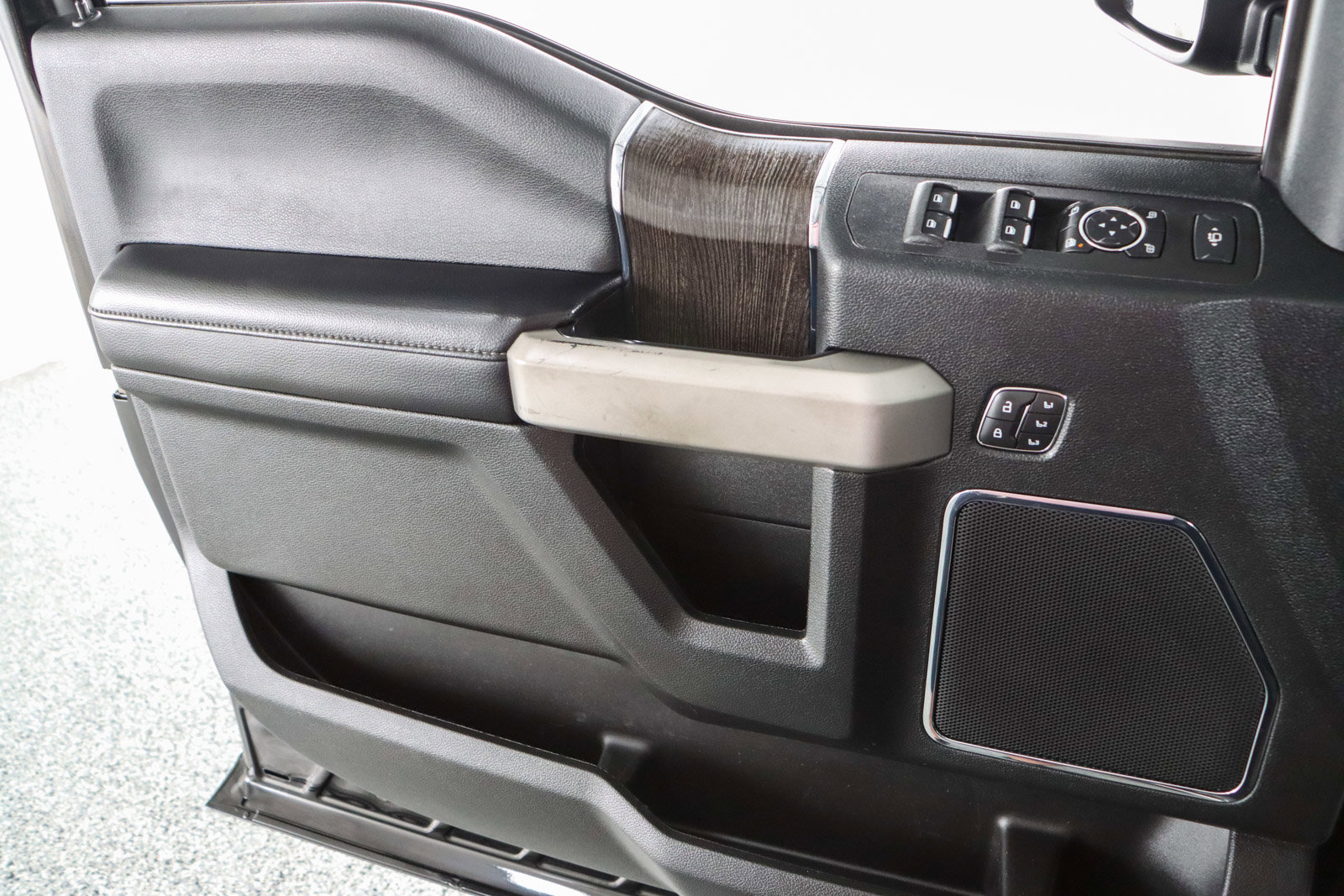 Used 2021 Ford F250 Lariat image 23