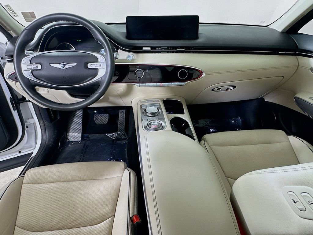 Used 2023 Genesis GV70 2.5T w/ Advanced Package image 15