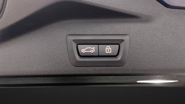 Used 2022 BMW X5 M50i w/ Executive Package AWD/4WD image 30