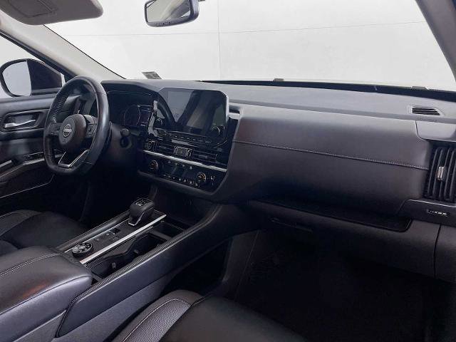 Certified 2022 Nissan Pathfinder SL w/ Lighting Package (N92) image 29