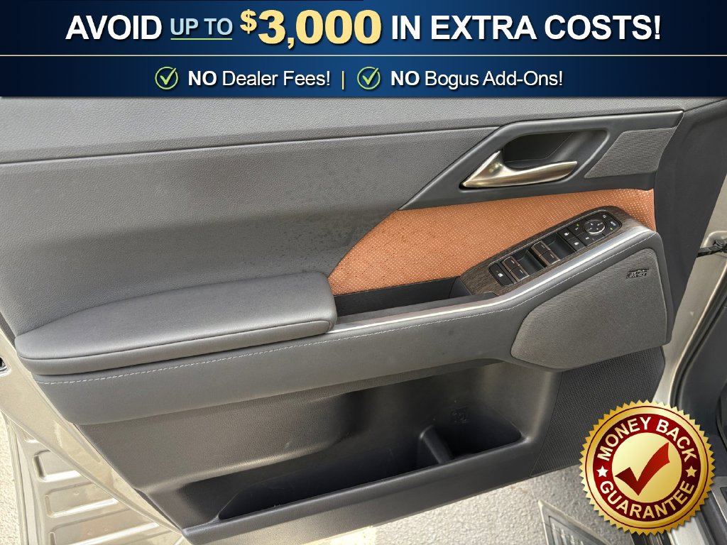 Used 2024 Lexus GX 550 w/ Accessory Package (Z1) AWD/4WD image 16