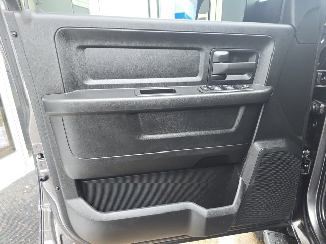 Used 2022 RAM 2500 Tradesman w/ Chrome Appearance Group image 13