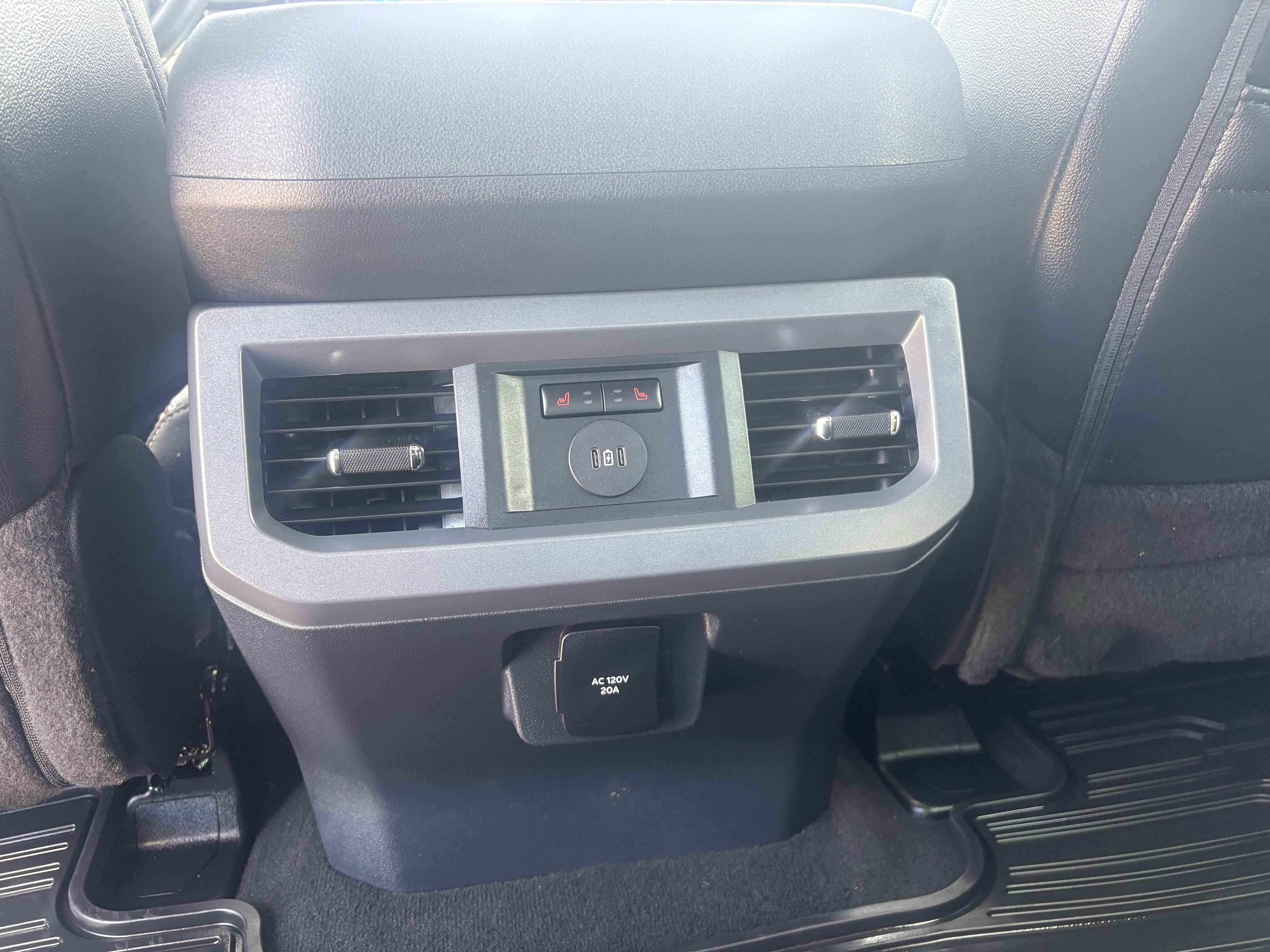 Used 2026 Ford F250 Lariat w/ Tremor Off-Road Package AWD/4WD image 15