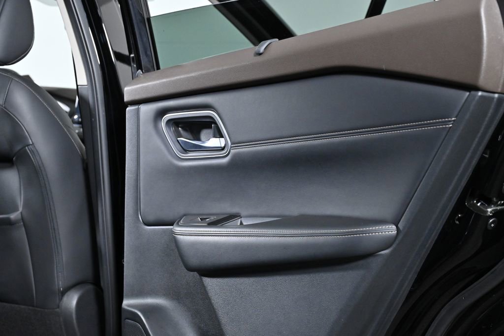 Used 2021 Nissan Rogue SL w/ Premium Package image 31