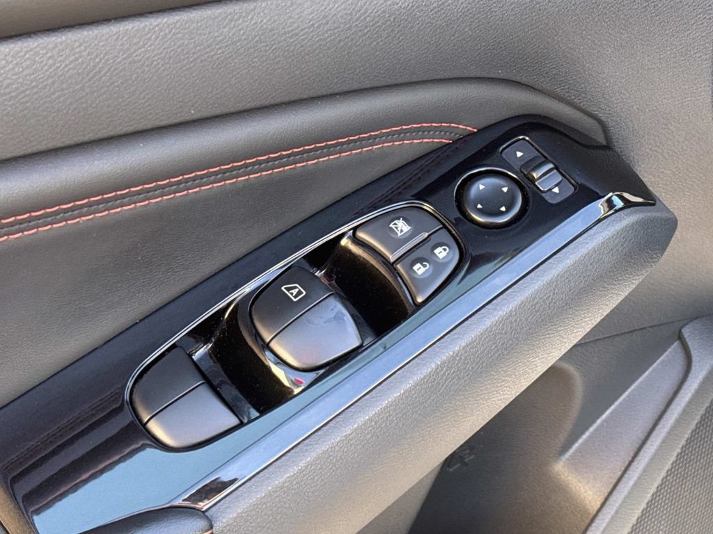 Used 2023 Nissan Altima 2.5 SR AWD/4WD image 19