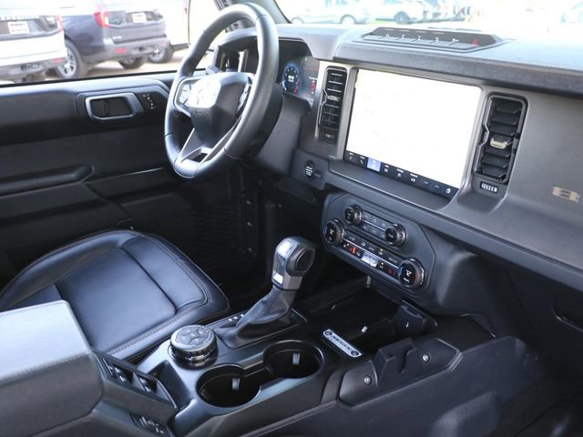 Used 2025 Ford Bronco Badlands AWD/4WD image 14