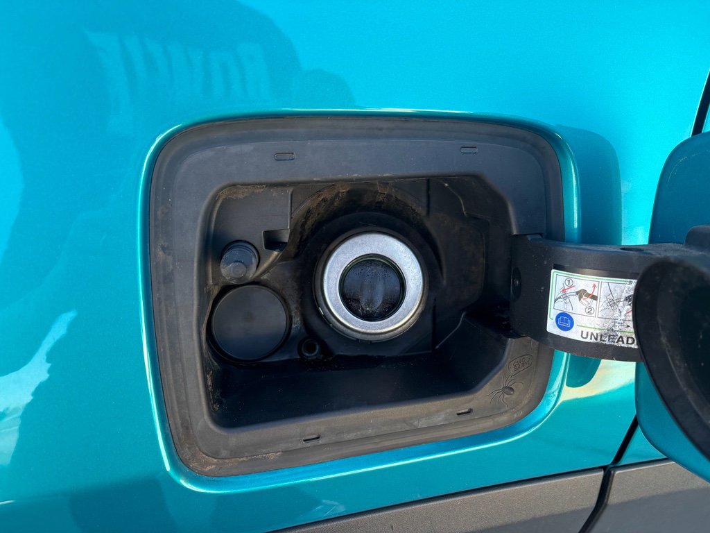 Used 2020 Jeep Renegade Latitude image 27