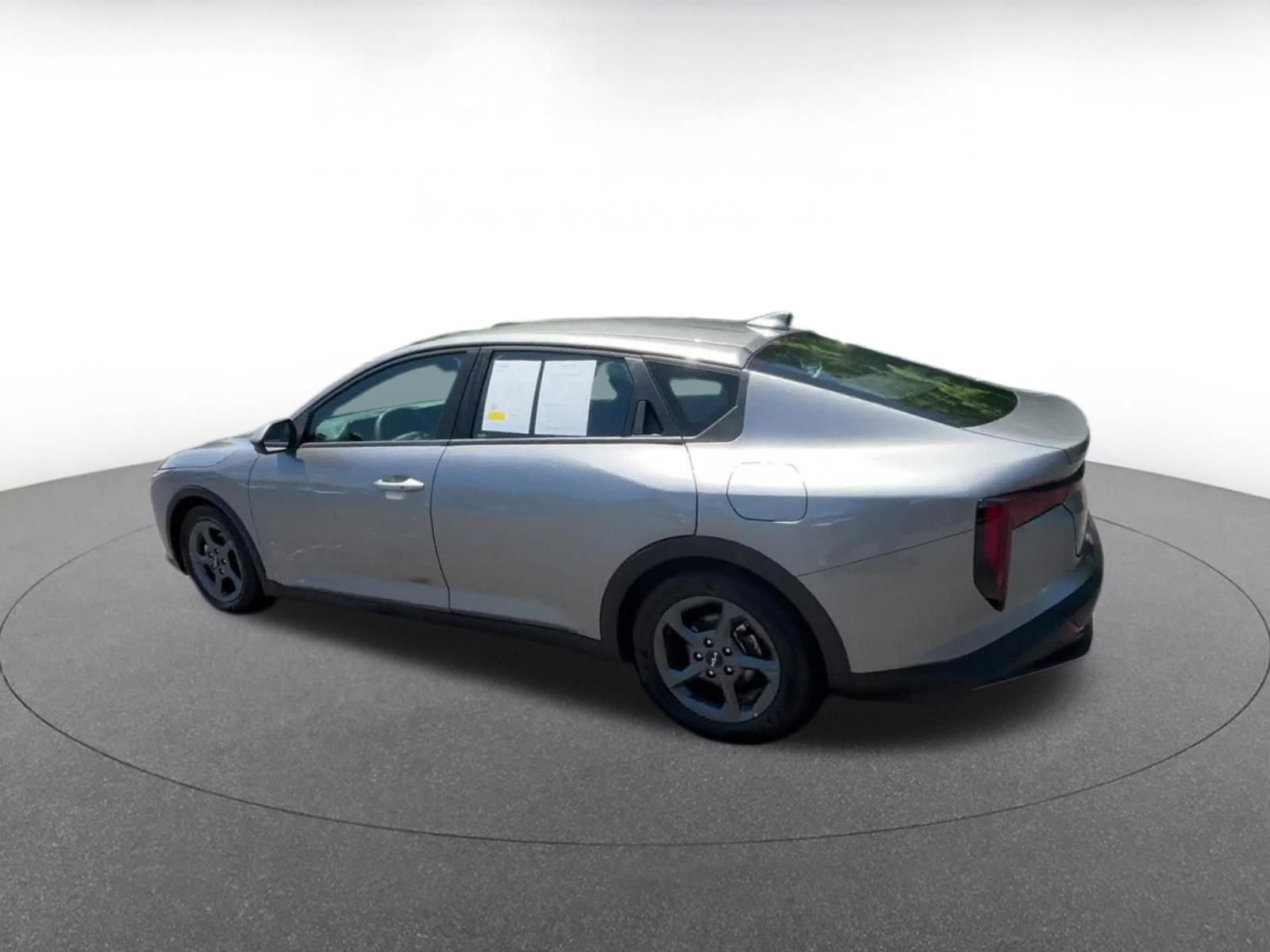 Used 2025 Kia K4 FWD image 10