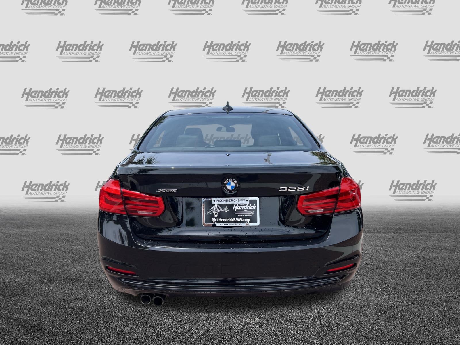 Used 2016 BMW 328i xDrive Sedan AWD/4WD image 9
