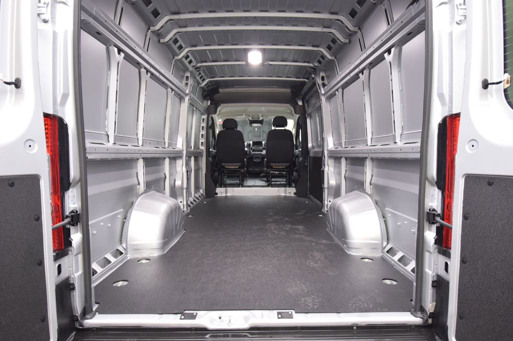 New 2026 RAM ProMaster 3500 w/ Convenience Group FWD image 34