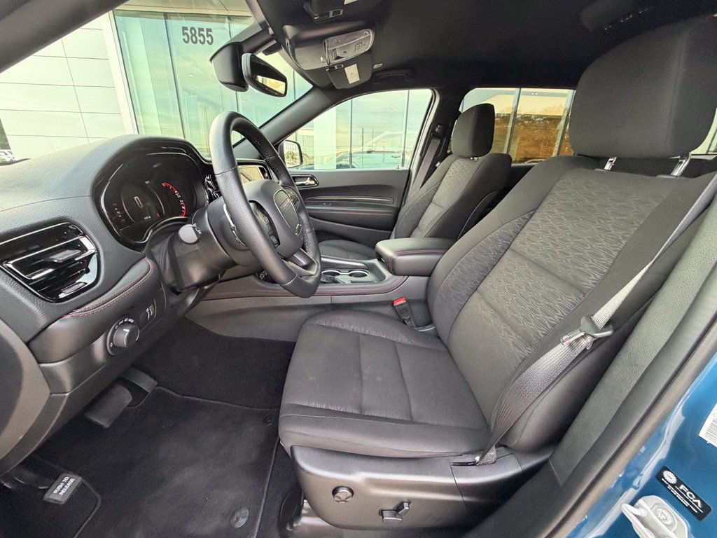 Used 2025 Dodge Durango GT w/ Blacktop Package RWD image 13