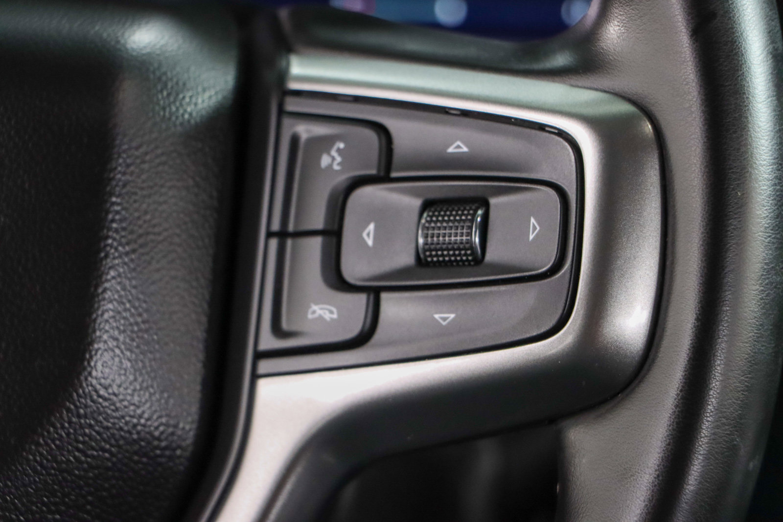 Used 2024 Chevrolet Silverado 3500 LT w/ Convenience Package image 15