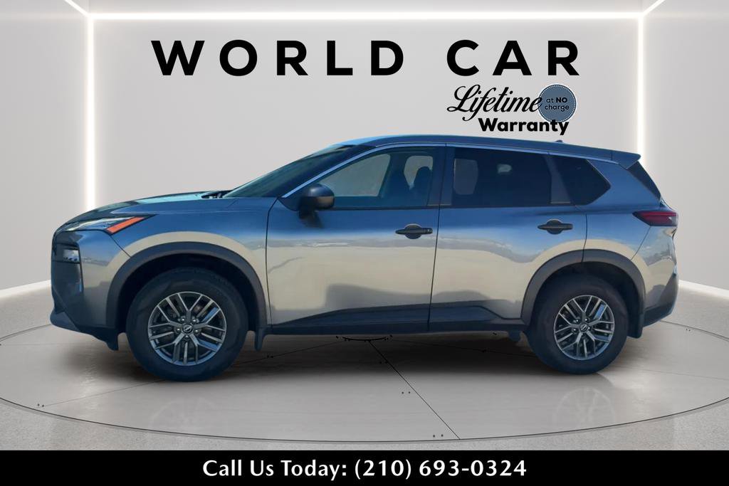 Used 2022 Nissan Rogue S image 12