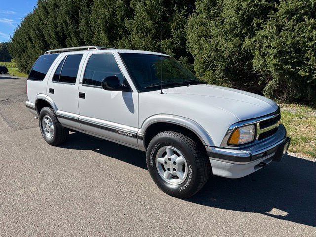 Used 1996 Chevrolet Blazer 4WD 4-Door image 8