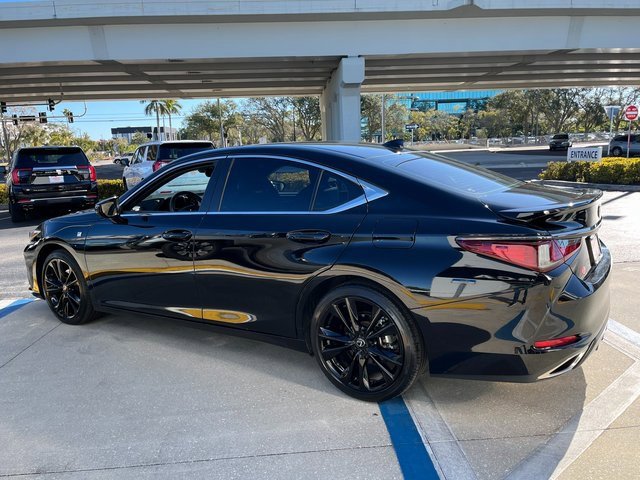 Used 2023 Lexus ES 350 F Sport image 4