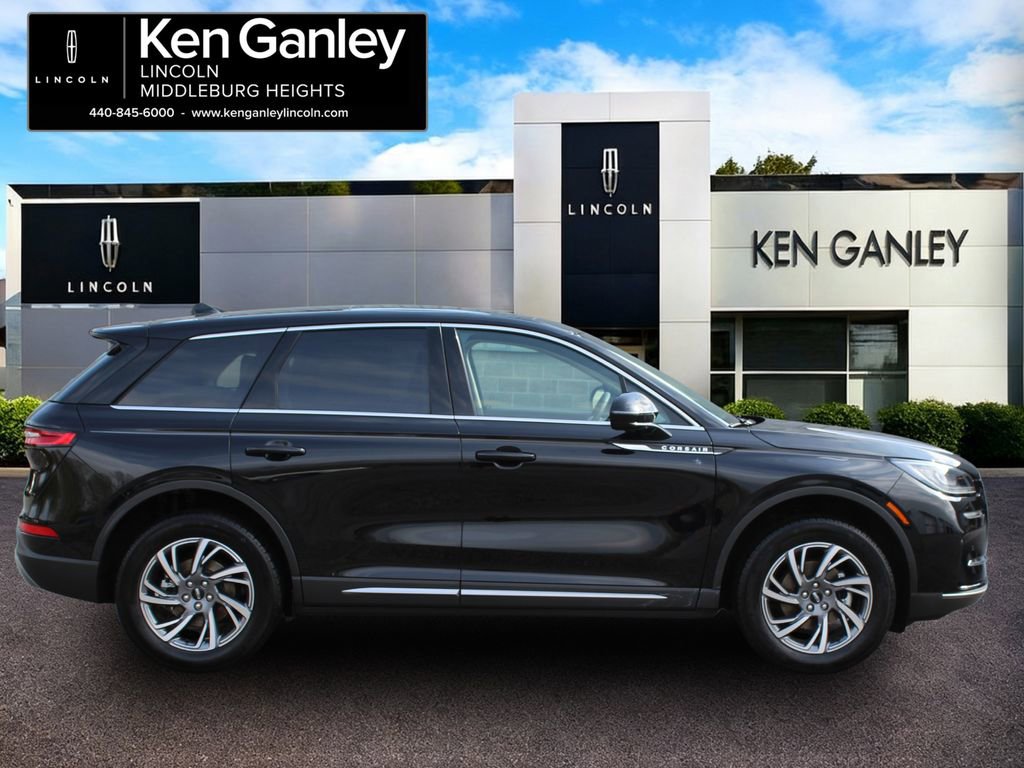 Used 2024 Lincoln Corsair AWD w/ Equipment Group 101A image 8