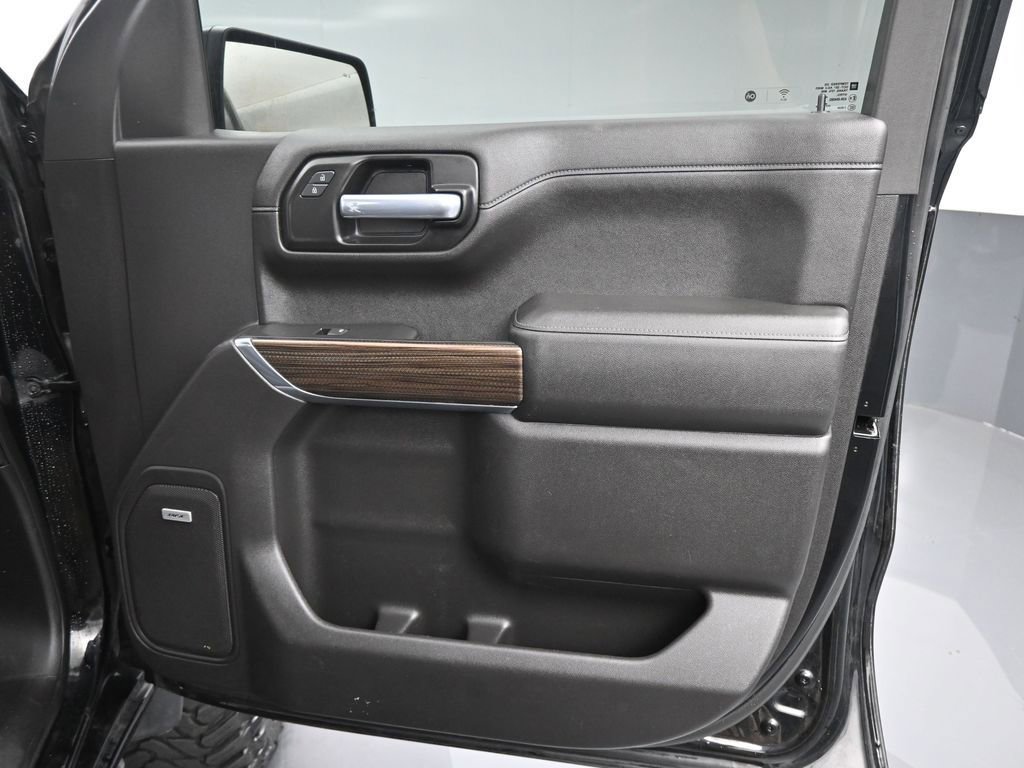 Used 2021 Chevrolet Silverado 1500 LT Trail Boss w/ Convenience Package II image 8