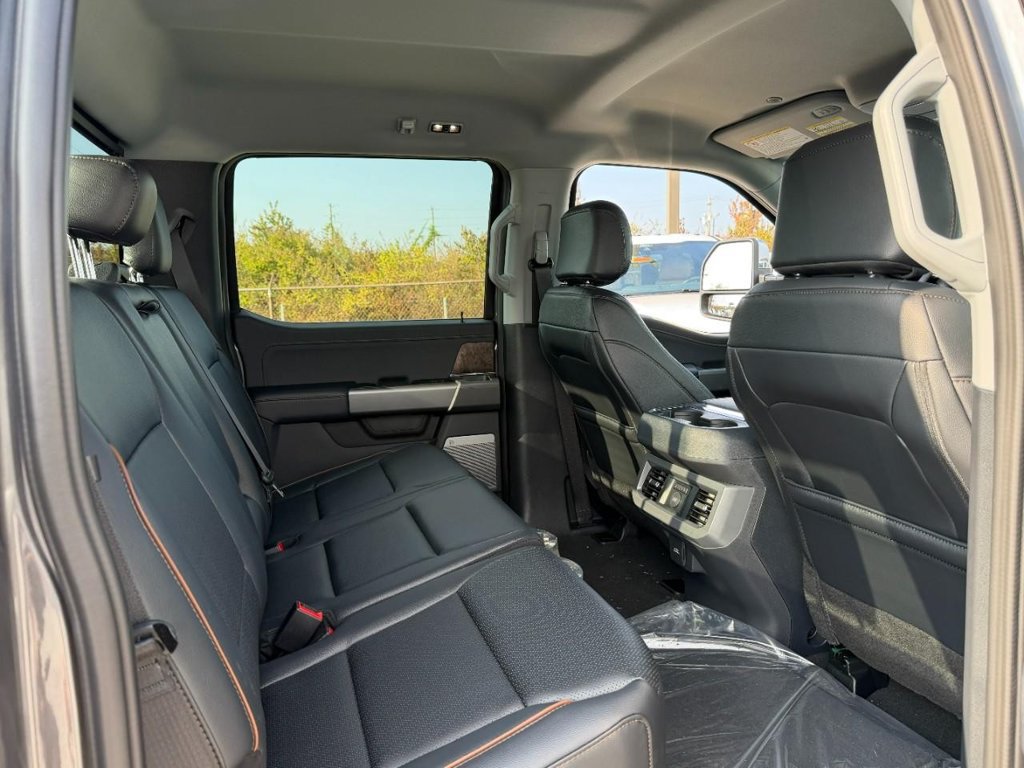 New 2026 Ford F250 Lariat w/ Chrome Package AWD/4WD image 4