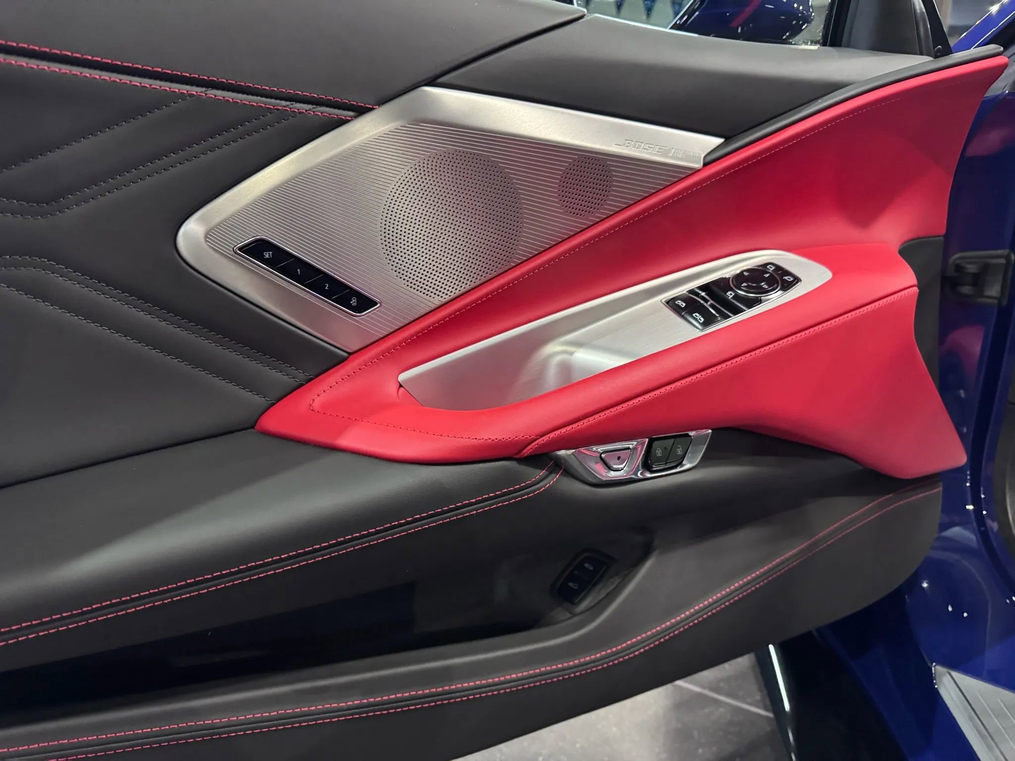 Used 2025 Chevrolet Corvette Z06 image 28