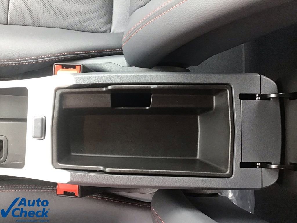 Used 2019 Chevrolet Bolt Premier w/ Infotainment Package image 40