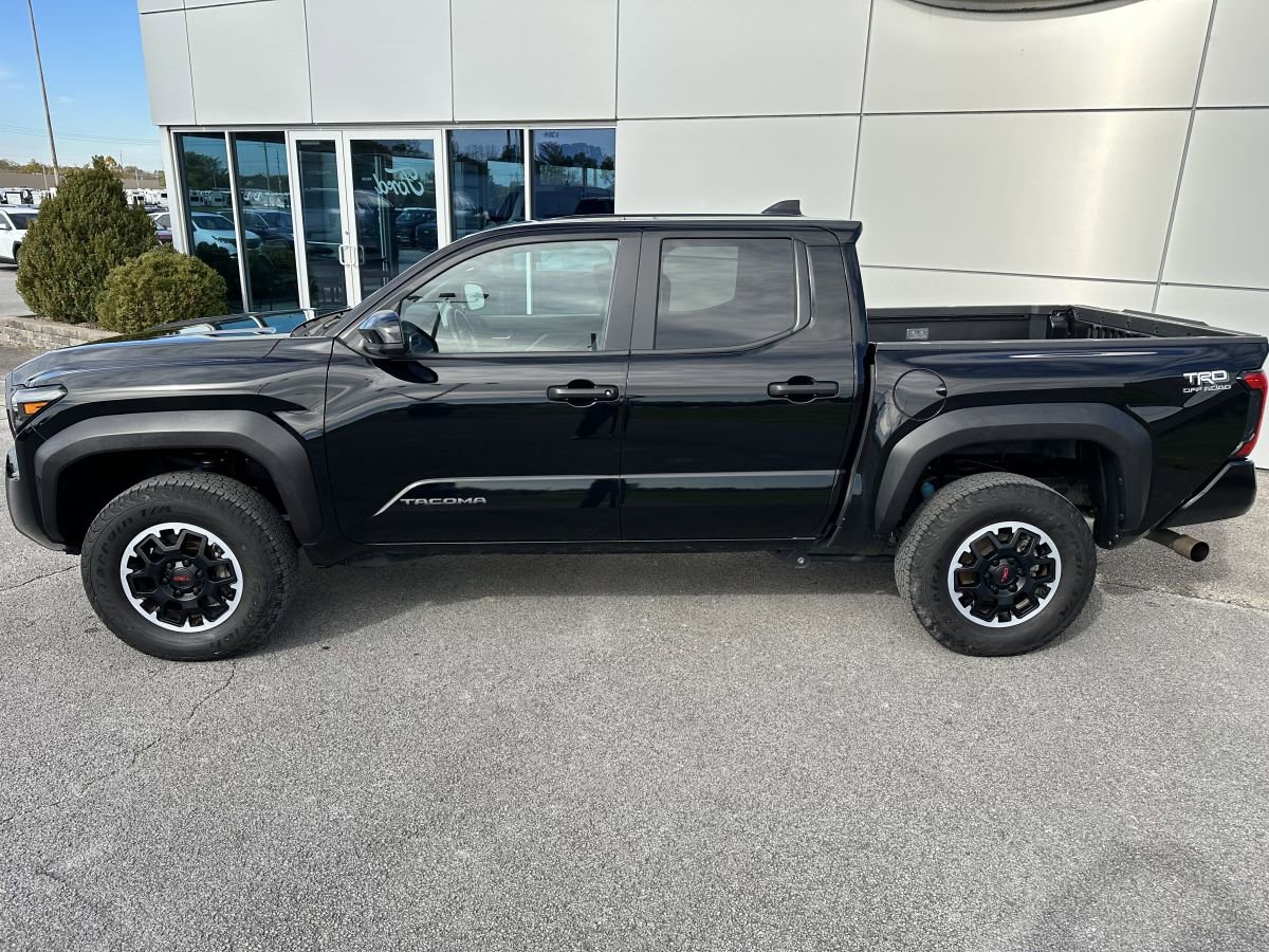Used 2024 Toyota Tacoma TRD Sport image 6