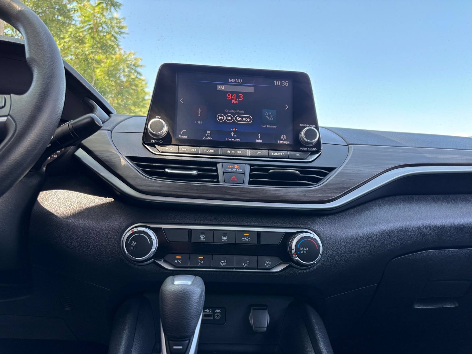 Used 2025 Nissan Altima 2.5 SV FWD image 19