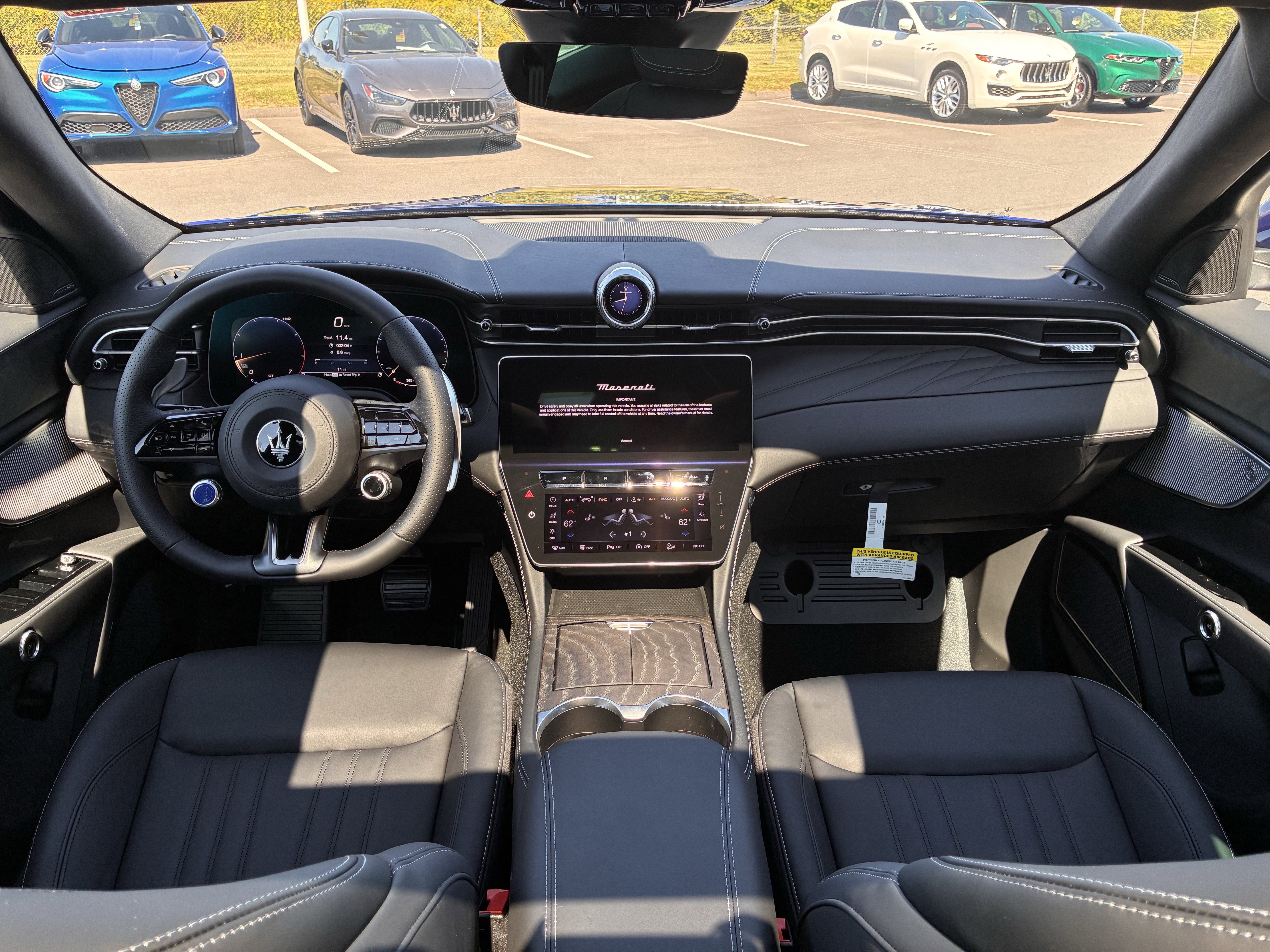 New 2025 Maserati Grecale GT image 2
