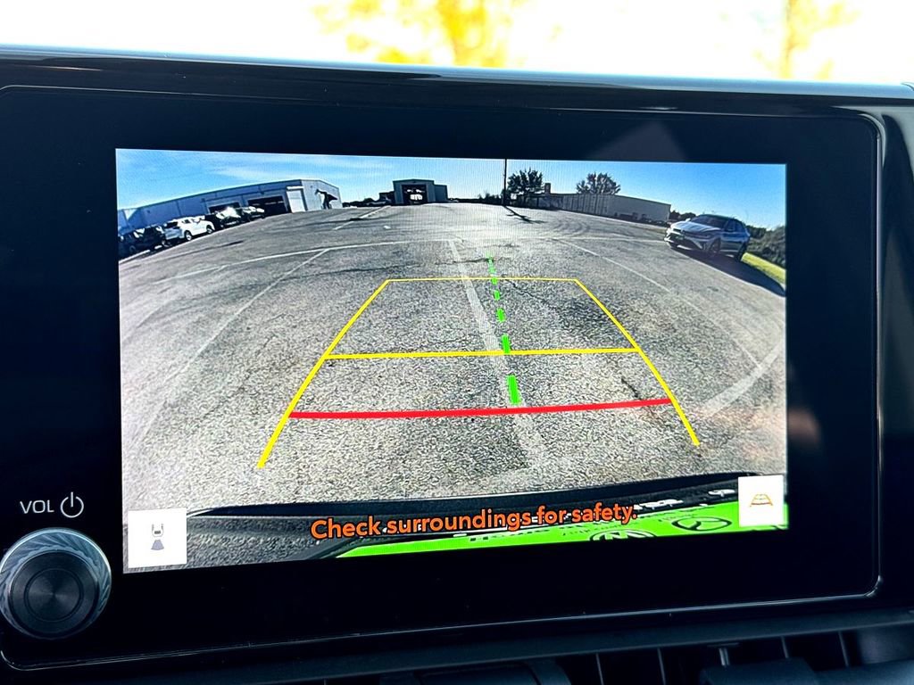 Used 2023 Toyota RAV4 XLE w/ Convenience Package image 25