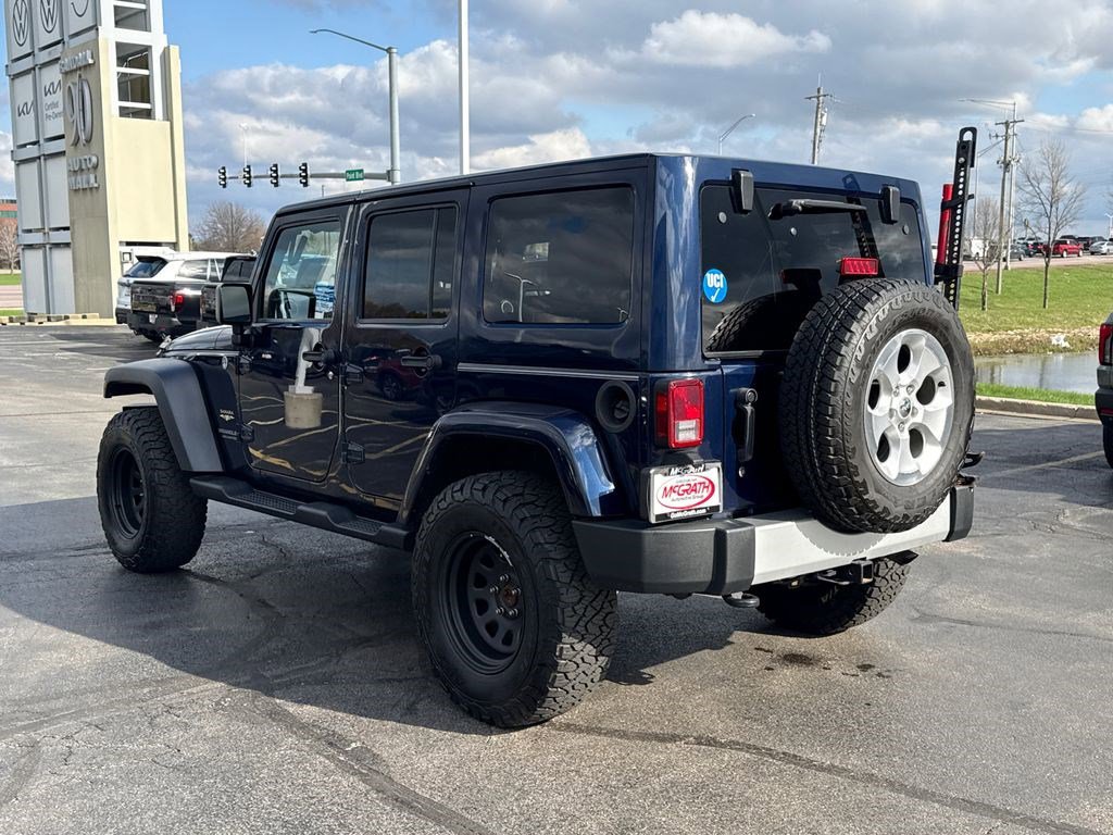 Used 2013 Jeep Wrangler Unlimited Sahara image 9