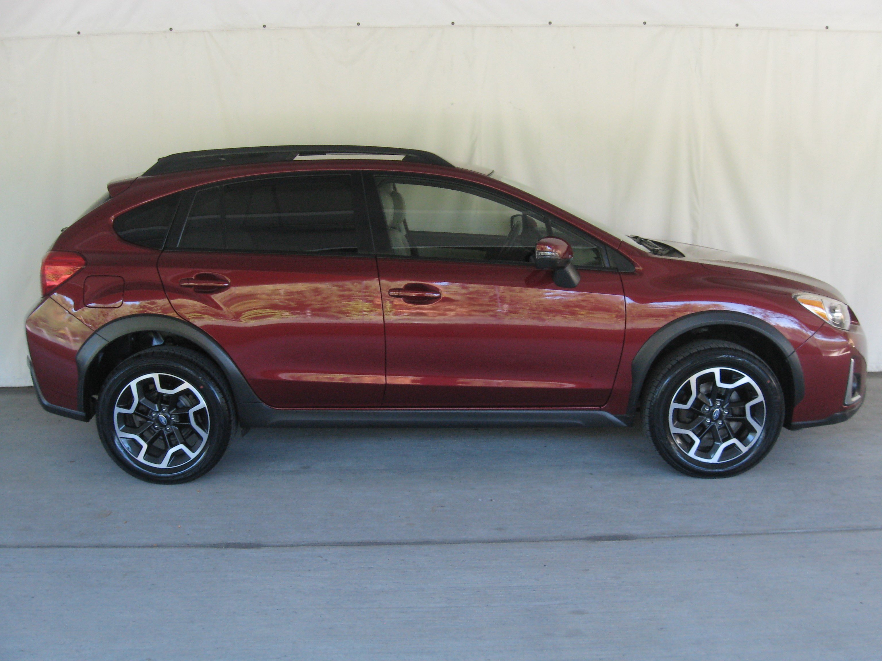 Used 2016 Subaru Crosstrek 2.0i Limited image 4
