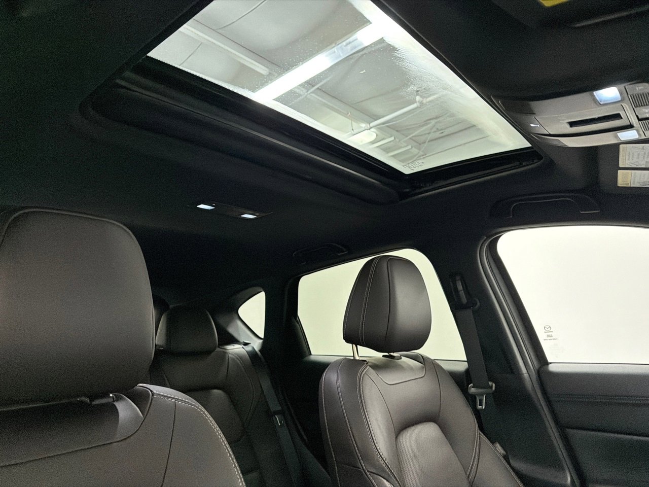 Used 2025 MAZDA CX-5 Signature image 13