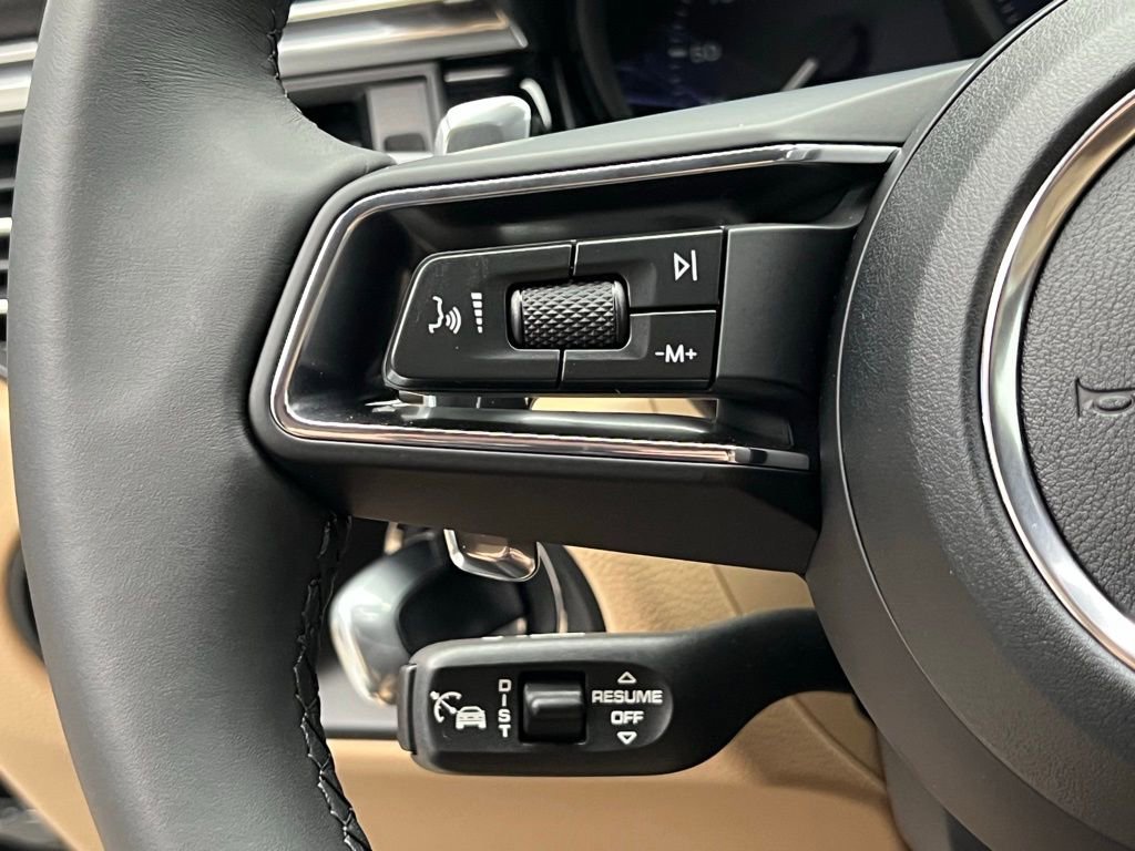 New 2026 Porsche Macan image 7