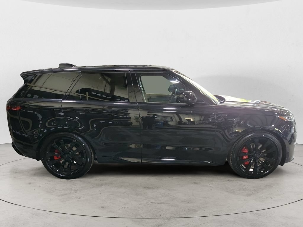 New 2026 Land Rover Range Rover Sport Dynamic SE AWD/4WD image 6