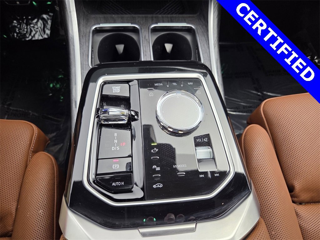 Certified 2025 BMW 760i xDrive image 37
