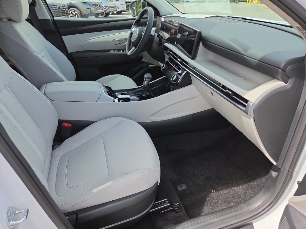 New 2026 Hyundai Tucson SEL Plus FWD image 32