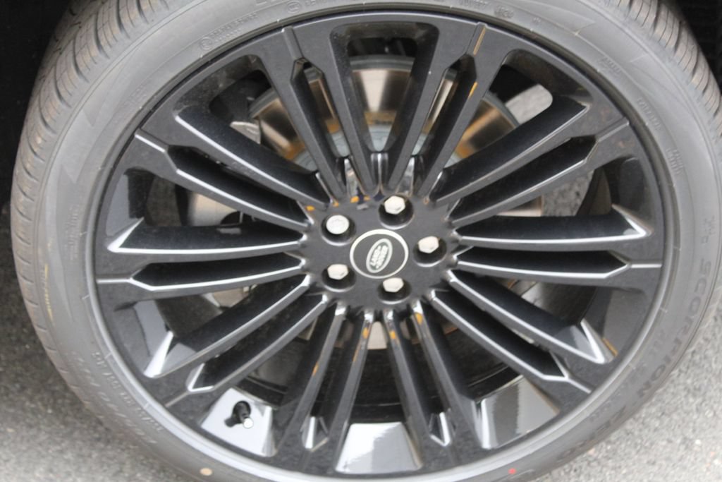 New 2026 Land Rover Range Rover Velar Dynamic SE AWD/4WD image 8