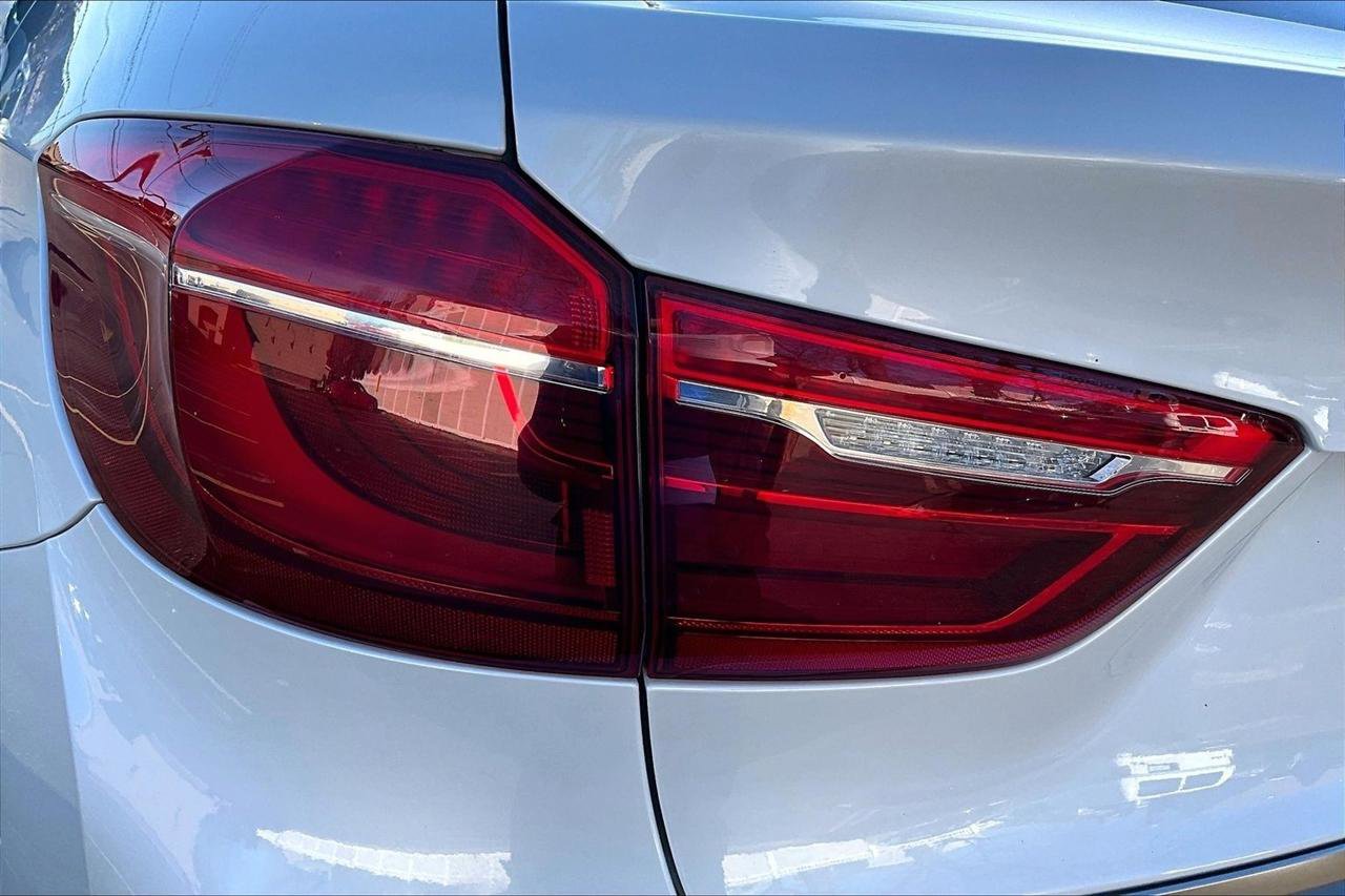 Used 2019 BMW X6 xDrive35i w/ Premium Package image 23