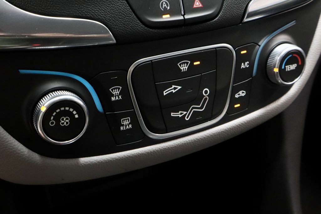 Used 2024 Chevrolet Equinox LS w/ Driver Confidence II Package FWD image 30