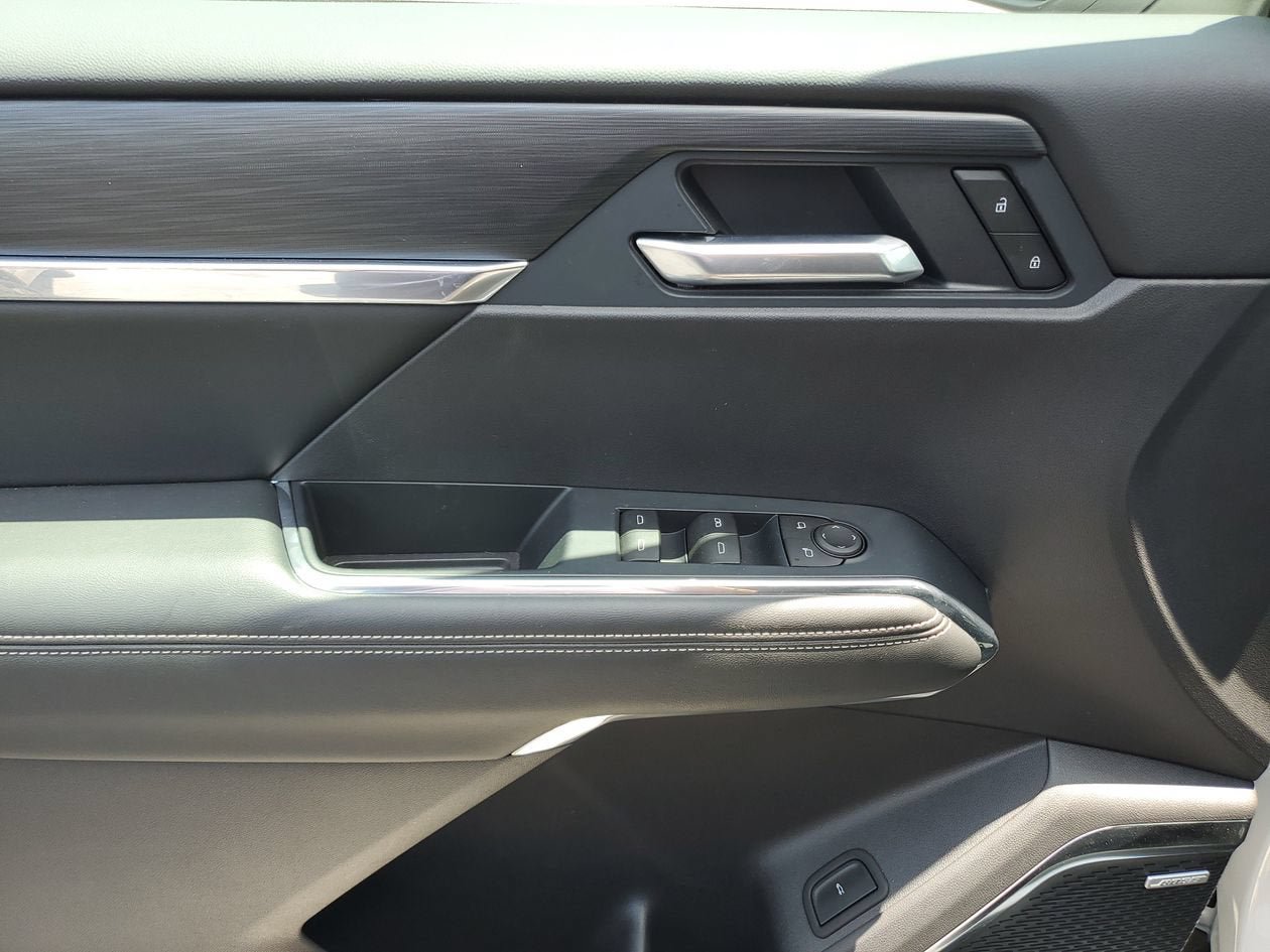 New 2026 GMC Acadia Elevation w/ Black Edition FWD image 17