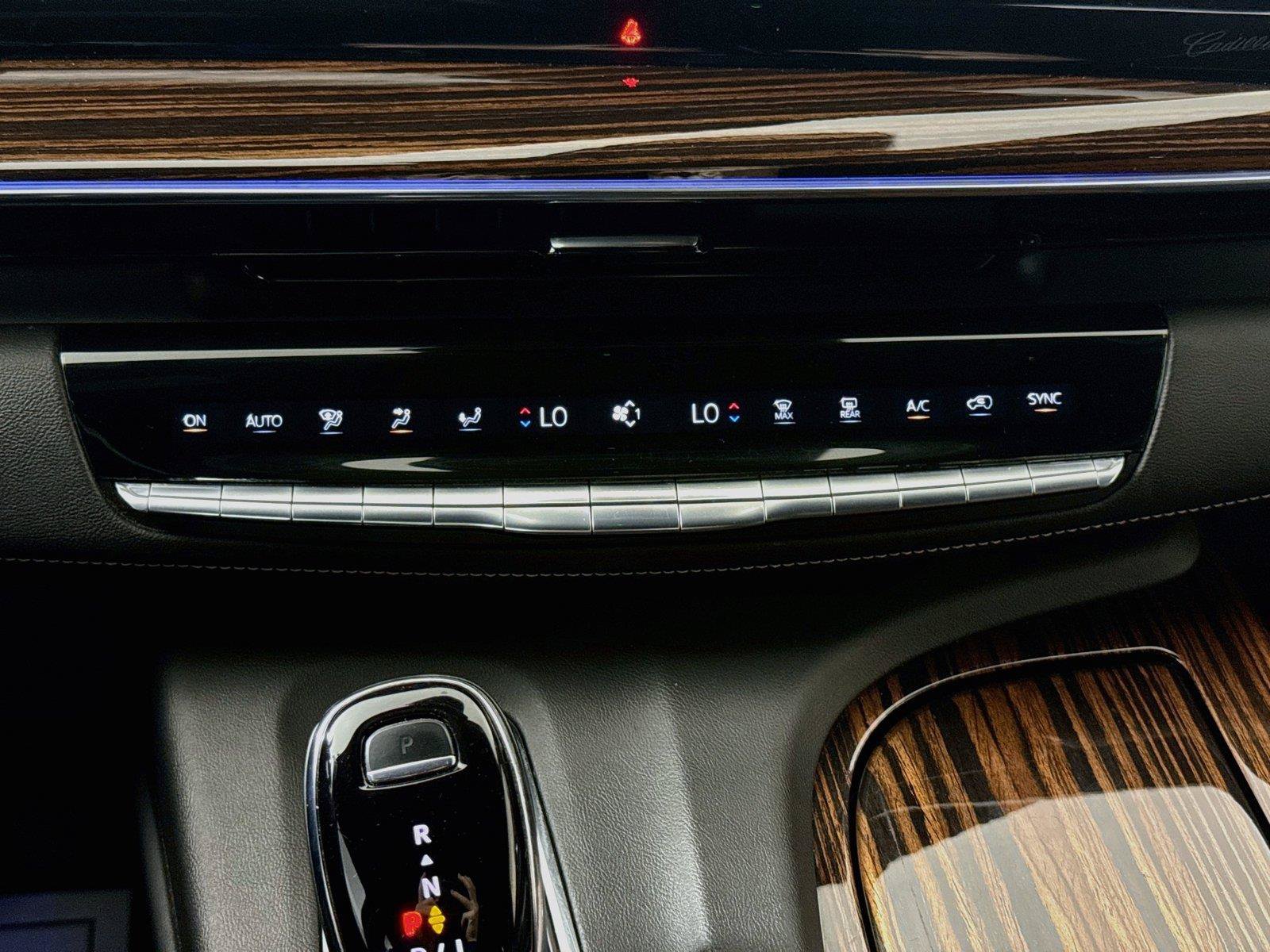 Used 2023 Cadillac Escalade Luxury RWD image 24