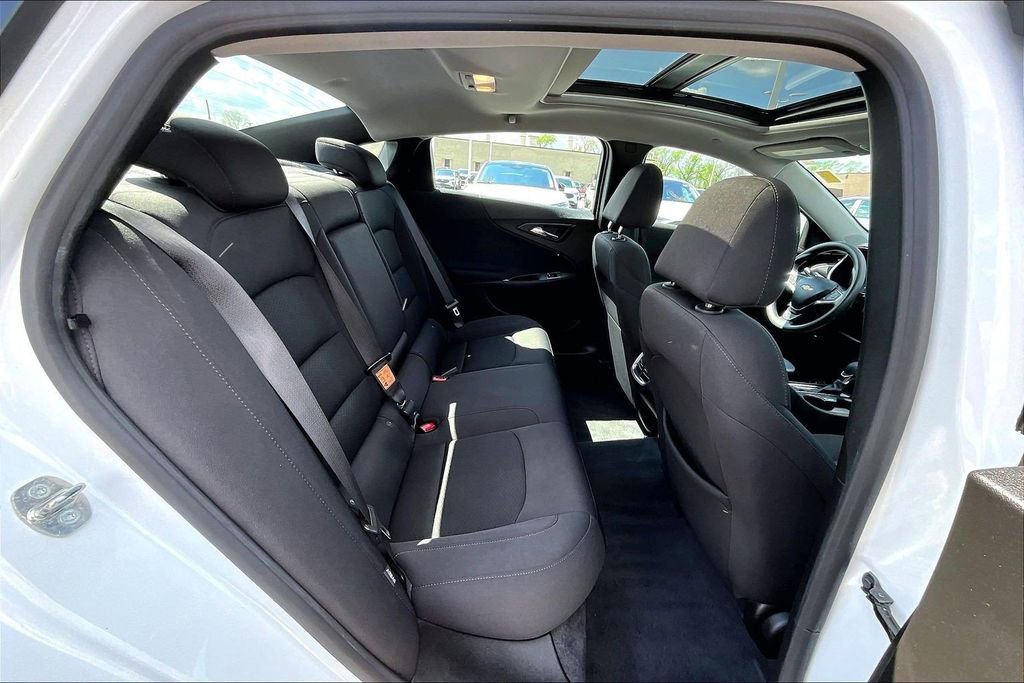 Used 2023 Chevrolet Malibu LT FWD image 26