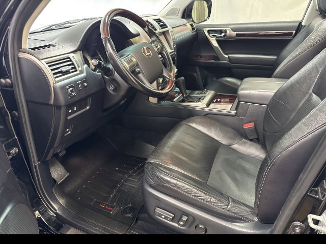Used 2018 Lexus GX 460 Premium w/ Premium Package AWD/4WD image 12