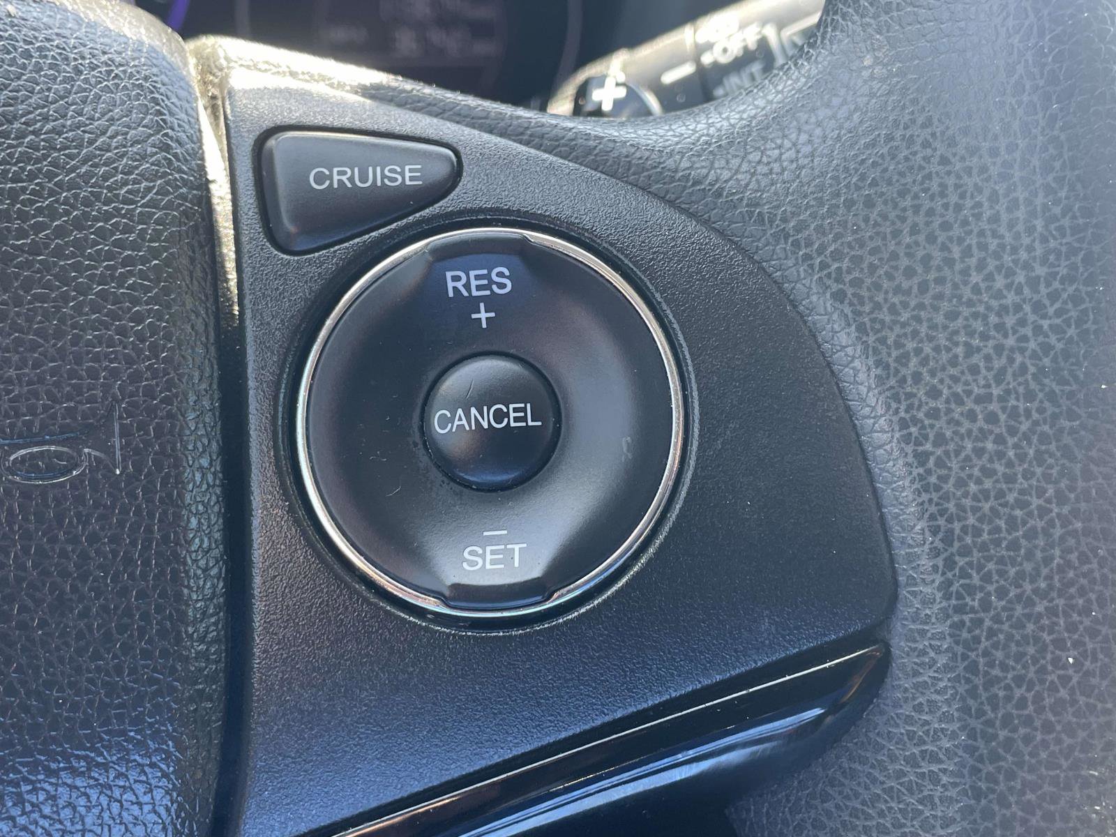 Used 2016 Honda HR-V EX image 22