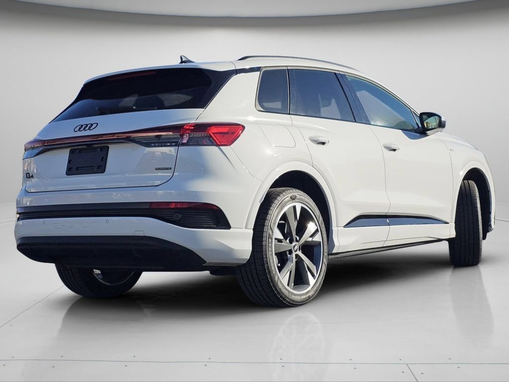 Used 2023 Audi Q4 e-tron Premium w/ Convenience Package image 25