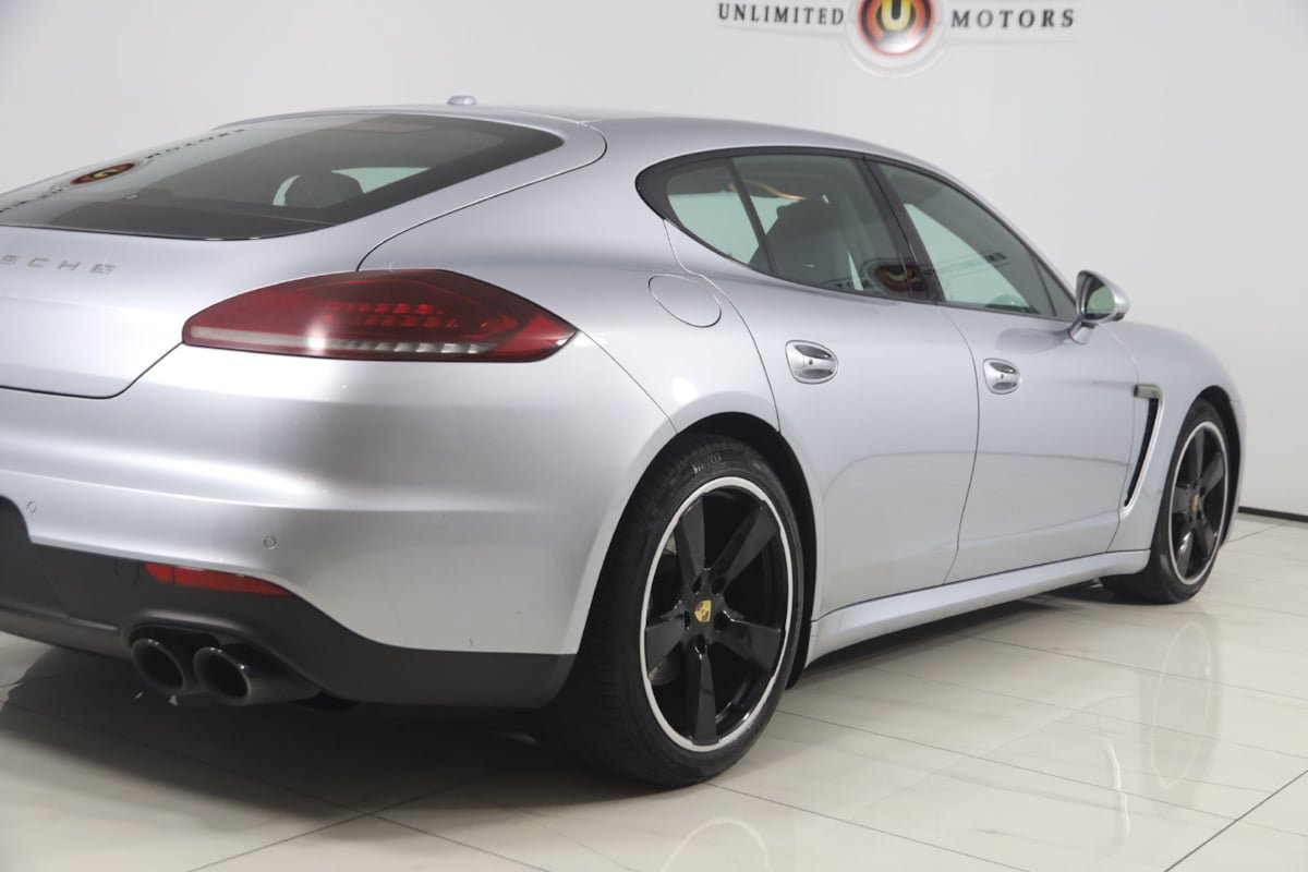 Used 2016 Porsche Panamera 4 Edition AWD/4WD image 39
