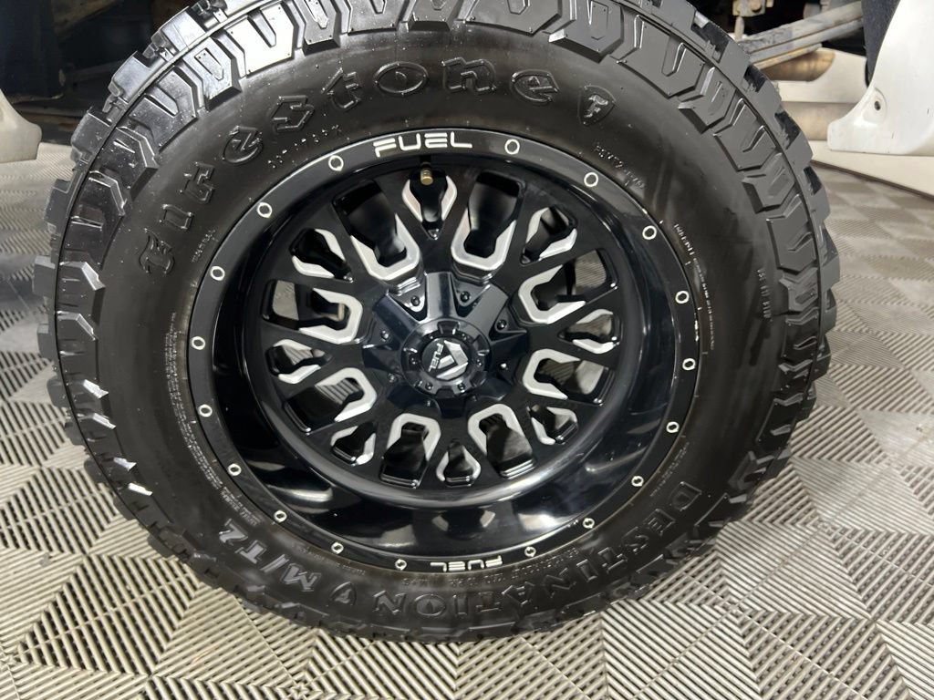 Used 2015 Chevrolet Silverado 1500 High Country w/ High Country Premium Package AWD/4WD image 33