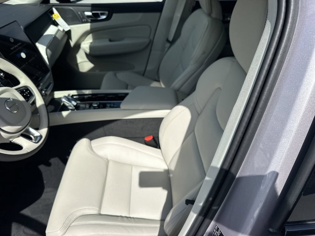 New 2026 Volvo XC60 T8 Ultra w/ Protection Package Premier AWD/4WD image 20