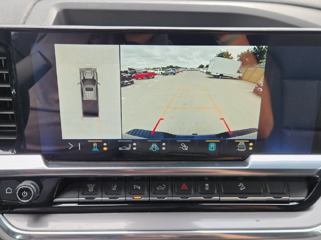 Used 2025 Chevrolet Silverado 2500 High Country w/ Technology Package AWD/4WD image 6