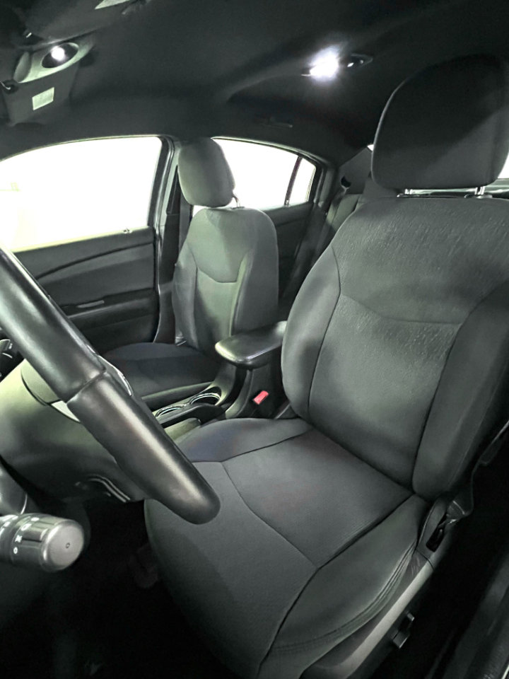 Used 2012 Chrysler 200 Touring image 5